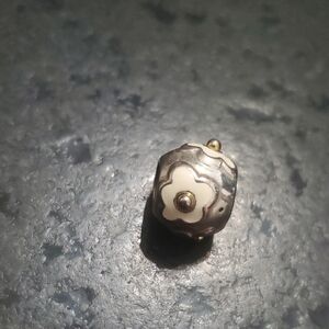 Elegant Silver and Gold Floral Jewelry Piece